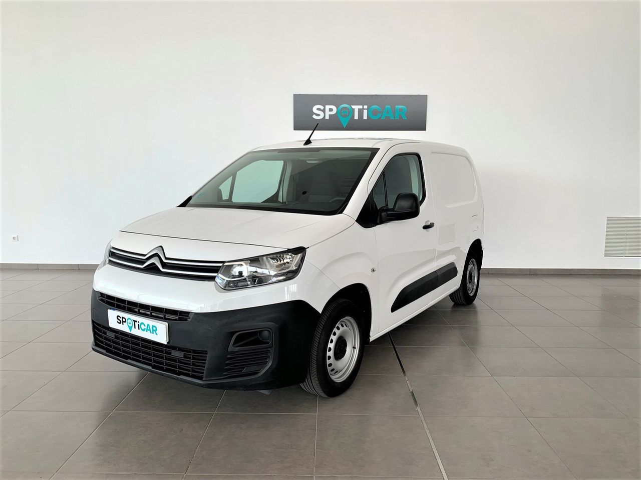 Sillas plastico  de segunda mano - citroën berlingo 2018 /
