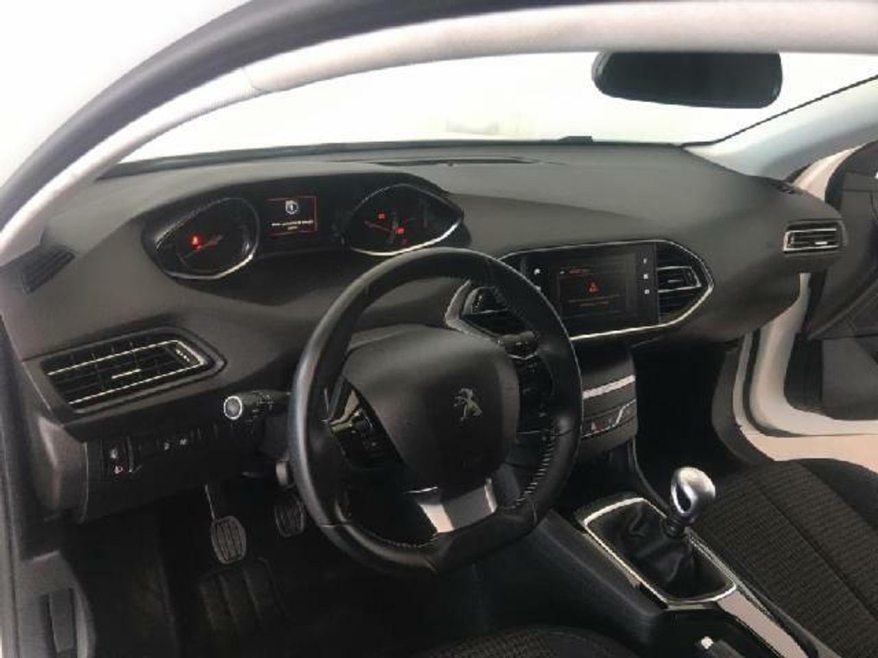 Peugeot 308 1.5 BLUEHDI 130 CV STYLE 5P - foto 29