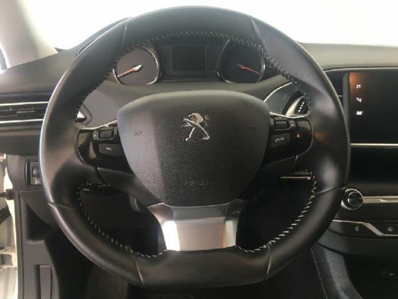 Peugeot 308 1.5 BLUEHDI 130 CV STYLE 5P - foto 10