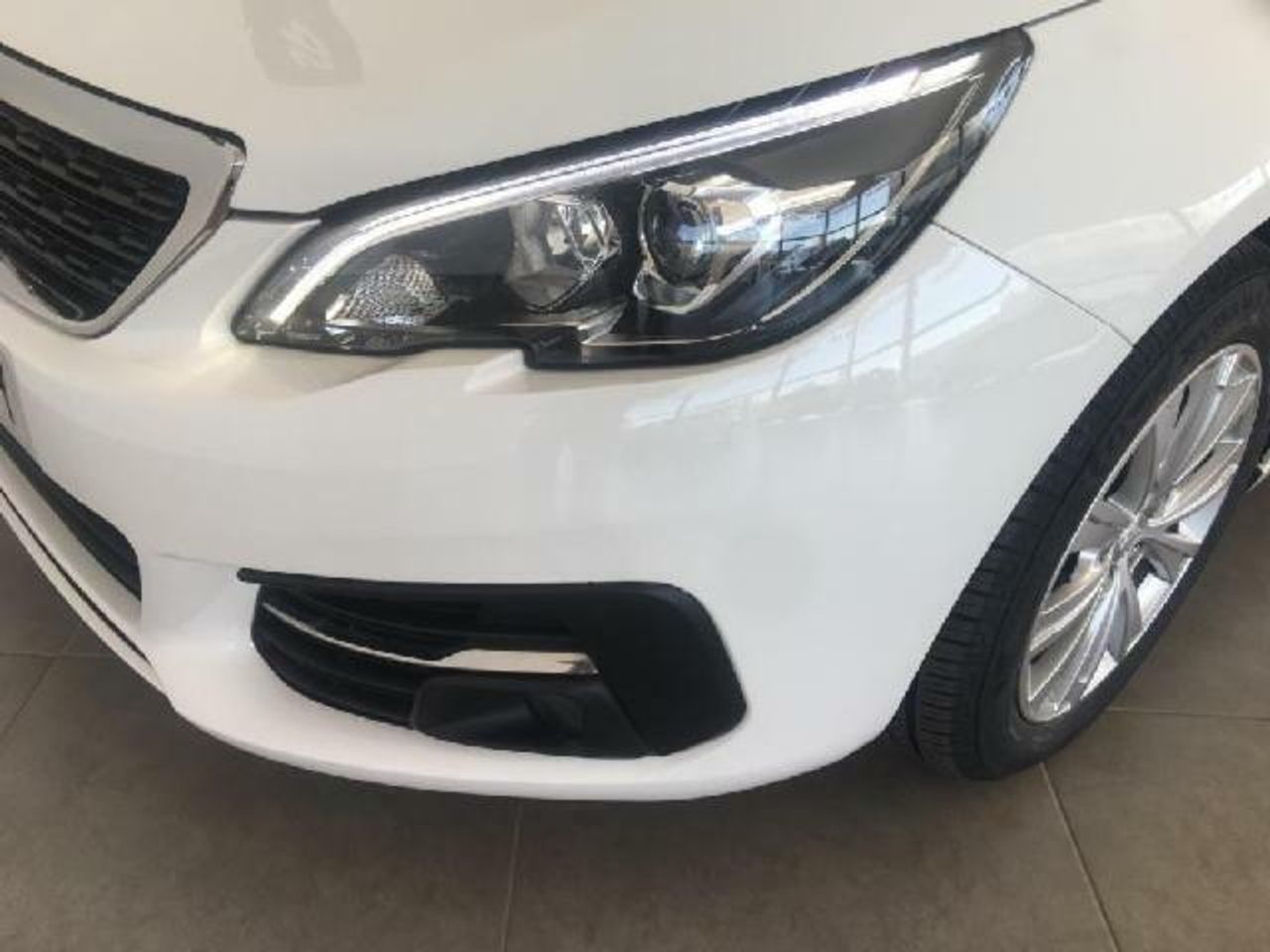 Peugeot 308 1.5 BLUEHDI 130 CV STYLE 5P - foto 35