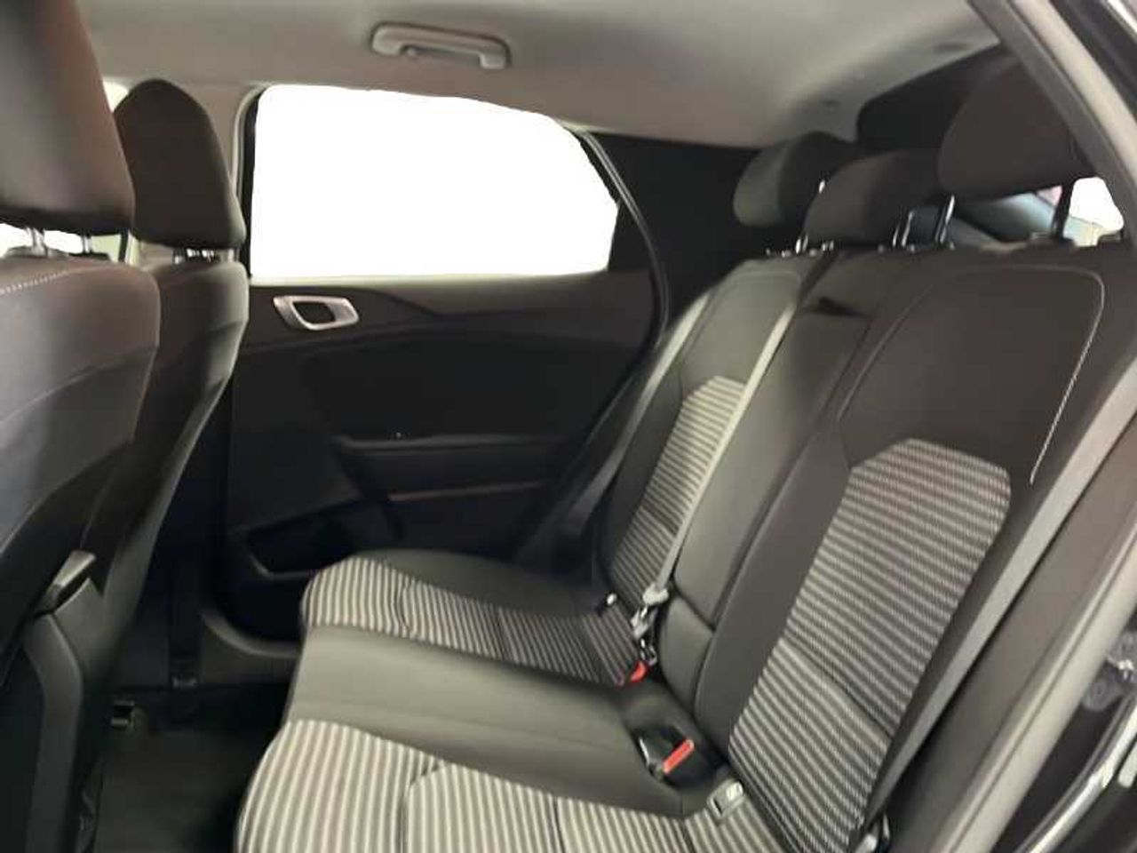 Kia XCeed Nuevo  1.0 T-Gdi 100 CV Business - foto 11