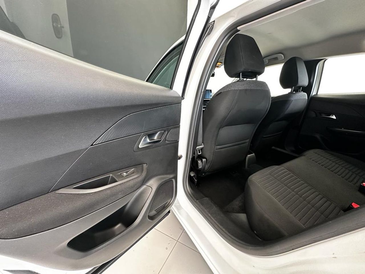 Peugeot 2008 ACTIVE PURETECH 100 CV - foto 21