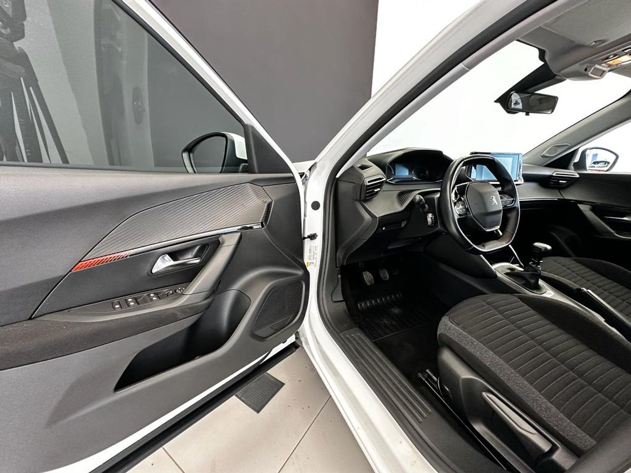 Peugeot 2008 ACTIVE PURETECH 100 CV - foto 22