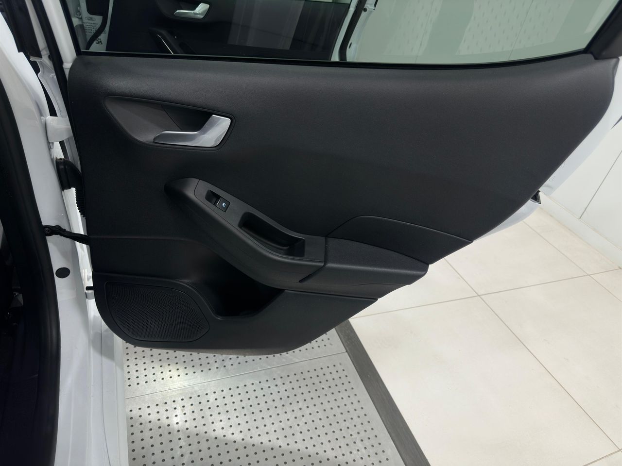 Ford Fiesta 1.0 ECOBOOST MHEV STLine 125 CV - foto 26