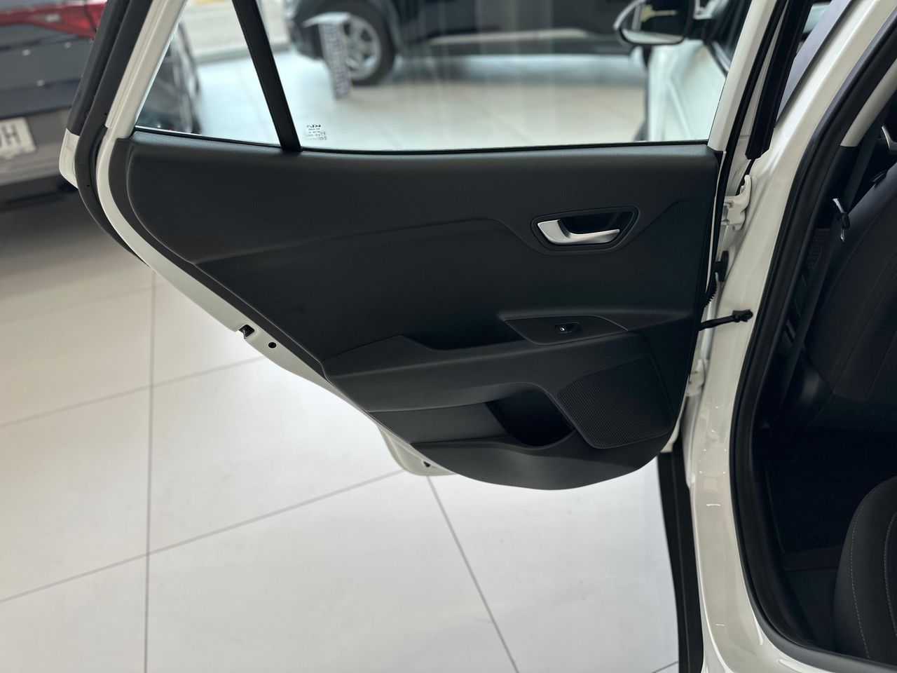 Kia Stonic 1.0 TGDi MHEV Drive DCT - foto 27