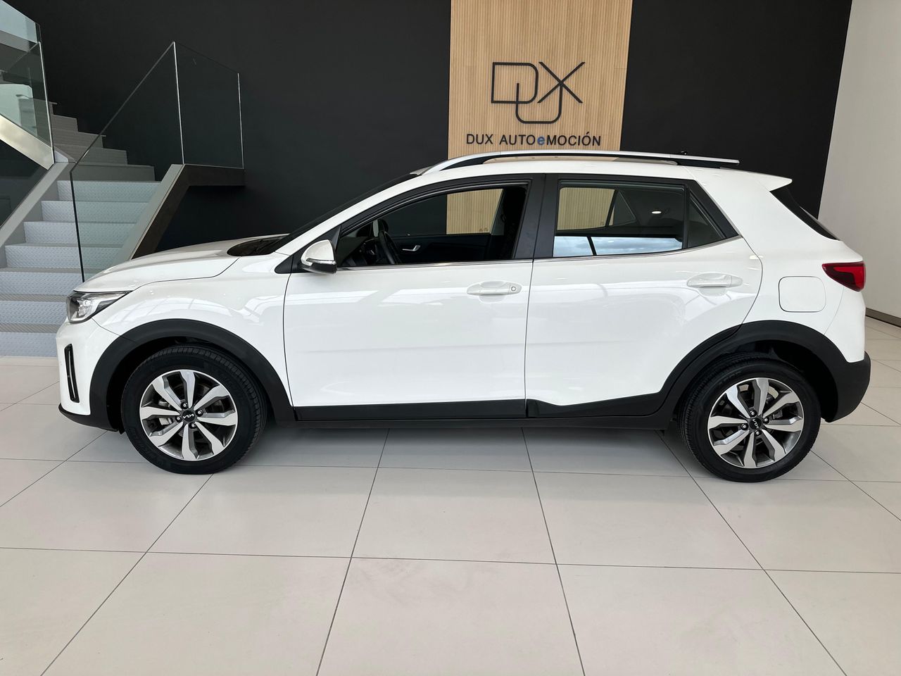 Kia Stonic 1.0 TGDi MHEV Drive DCT - foto 5
