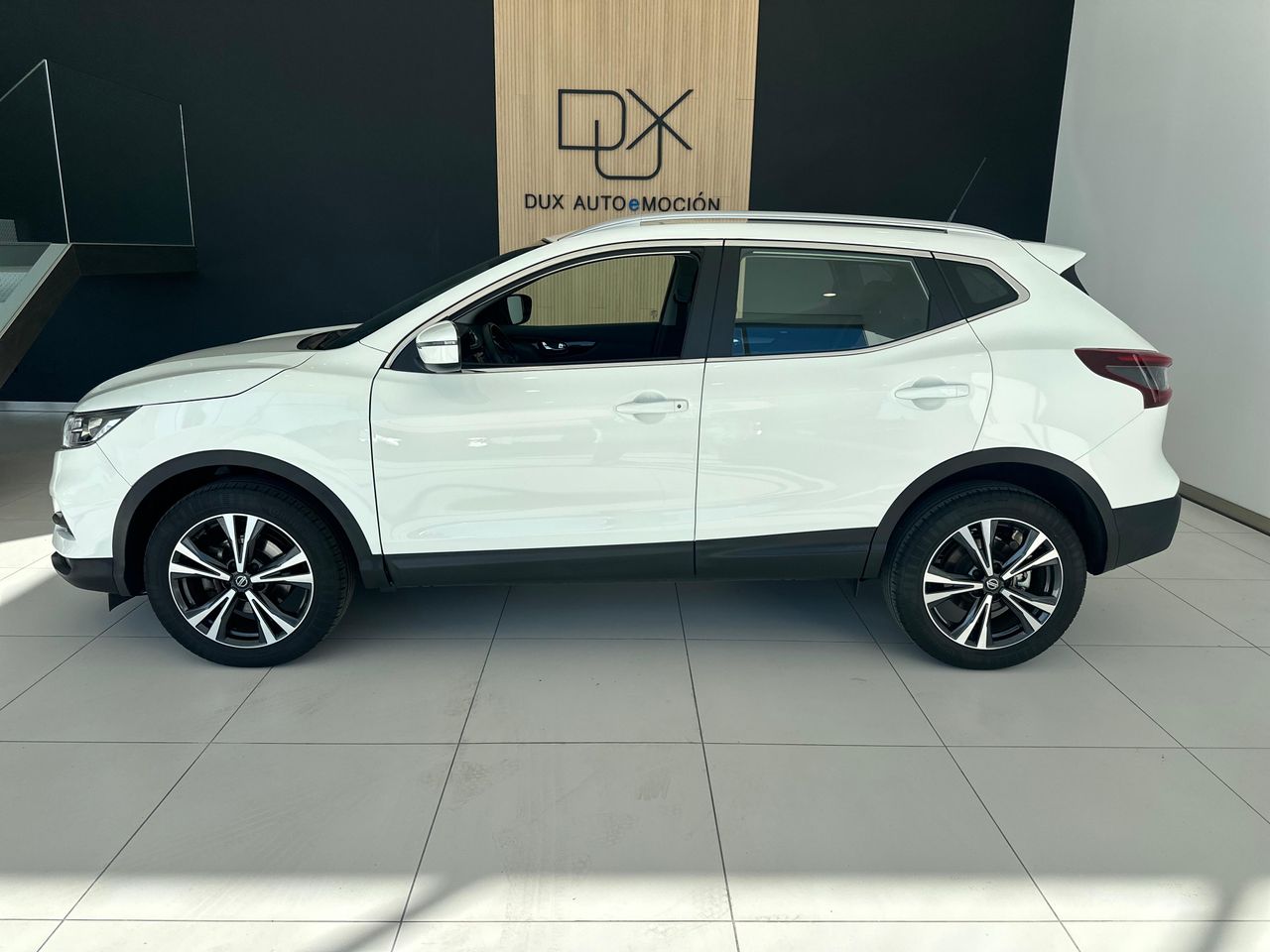 Nissan Qashqai NISSAN QASHQAI DIGT 140 CV E6D NSTYLE - foto 3