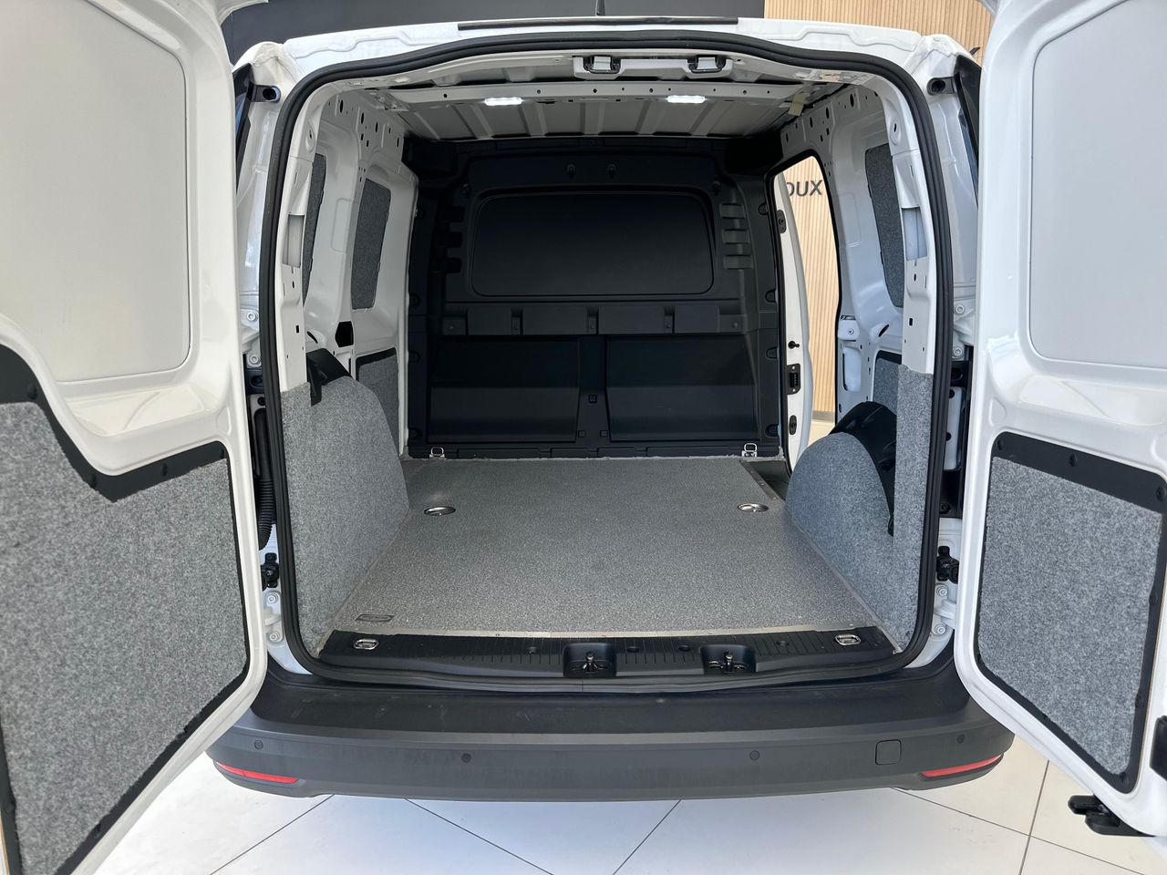 Volkswagen Caddy VOLKSWAGEN Caddy Cargo 2.0 TDI DSG - foto 9