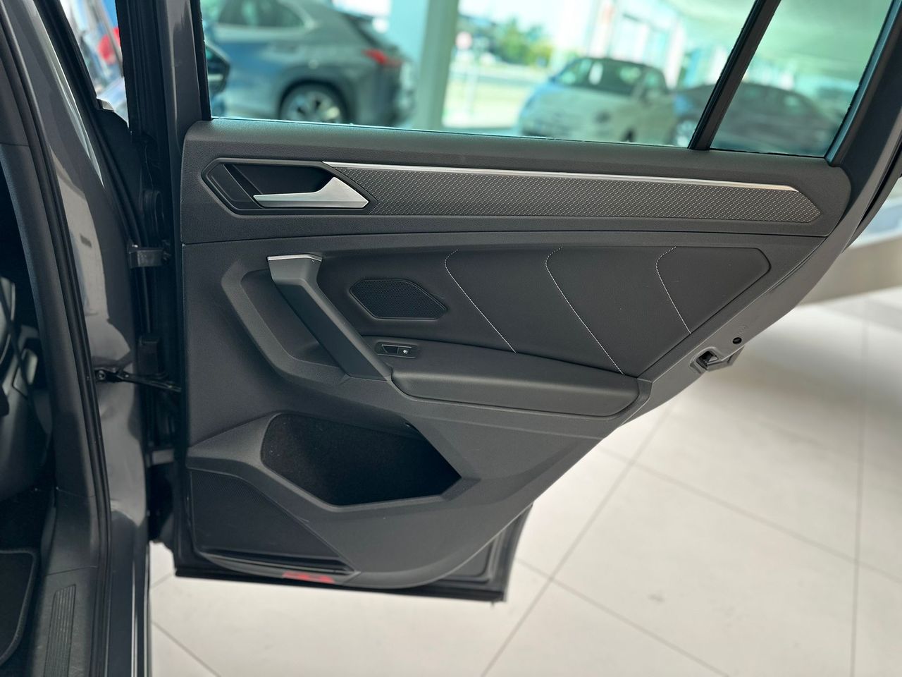 Volkswagen Tiguan R-Line 2.0 TDI 110kW (150CV) DSG - foto 34