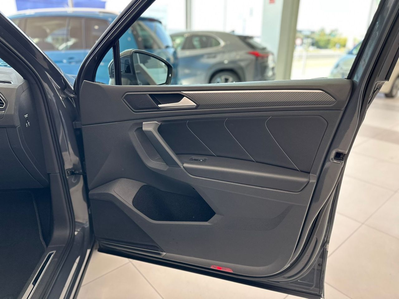 Volkswagen Tiguan R-Line 2.0 TDI 110kW (150CV) DSG - foto 33