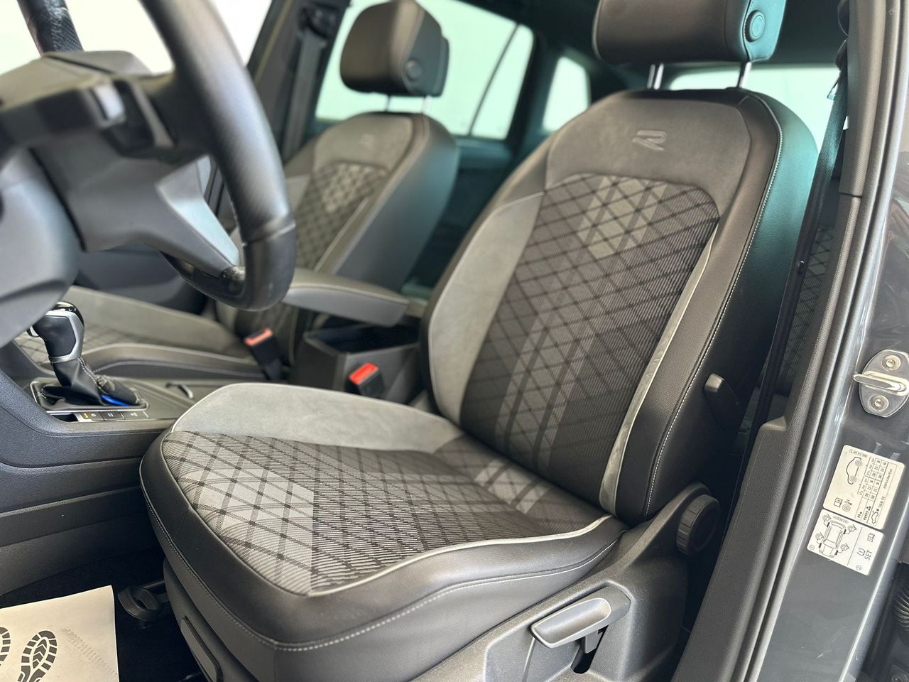 Volkswagen Tiguan R-Line 2.0 TDI 110kW (150CV) DSG - foto 30