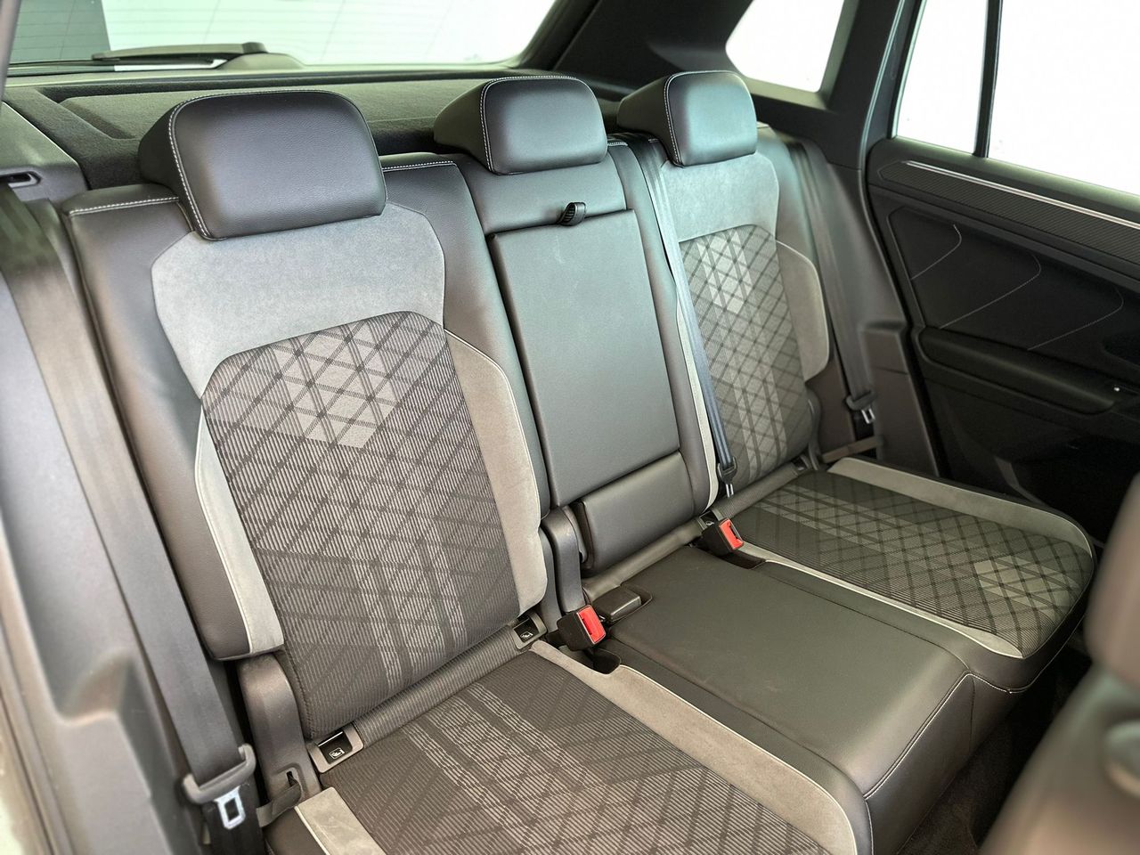 Volkswagen Tiguan R-Line 2.0 TDI 110kW (150CV) DSG - foto 29