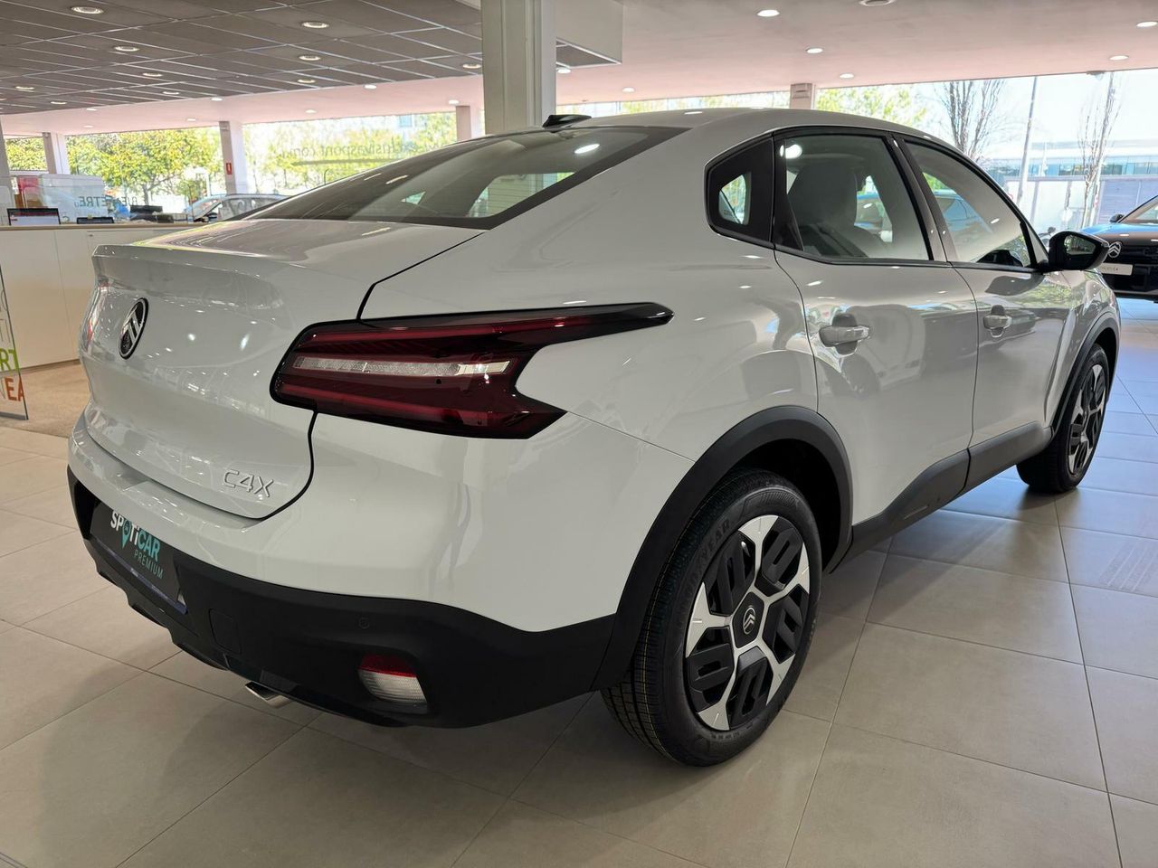 citroën c4 x 2025 / foto grande (3)