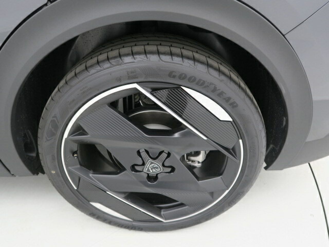 Peugeot 408 408 GT PHEV 225 e-EAT8 - foto 24