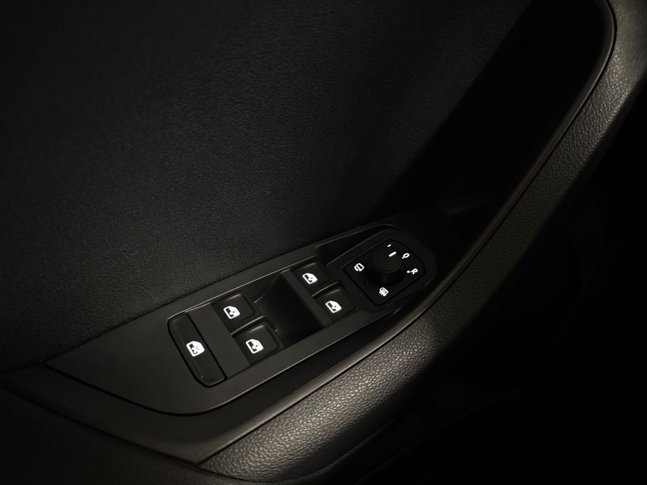 Skoda Karoq 1.5 TSI 110kW (150CV) DSG ACT Selection - foto 16