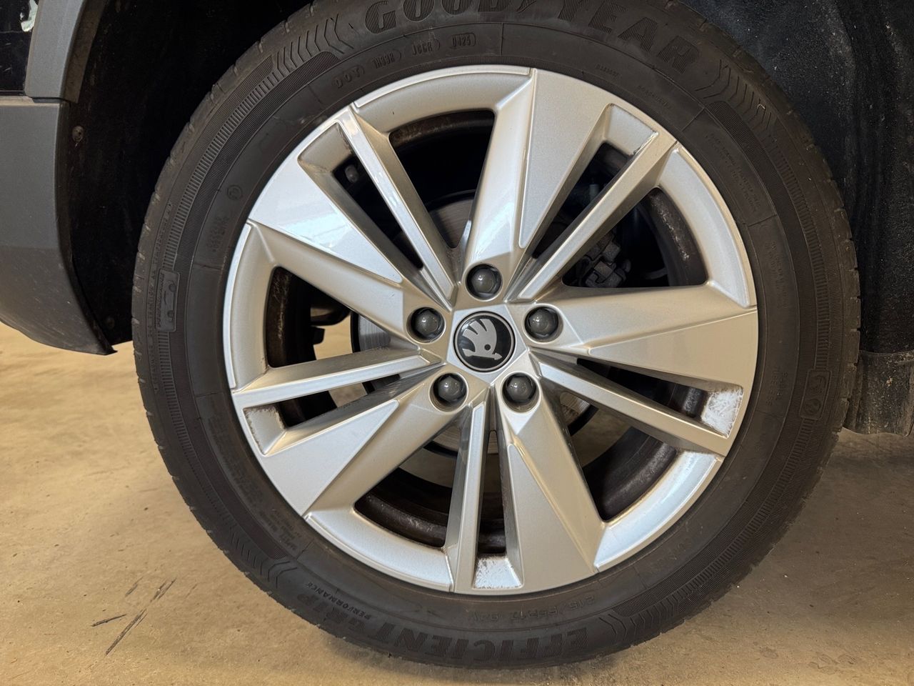 Skoda Karoq 1.5 TSI 110kW (150CV) DSG ACT Selection - foto 8