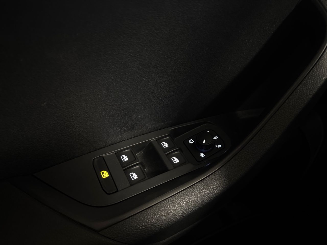 Skoda Karoq 1.5 TSI 110kW (150CV) DSG ACT Selection - foto 13