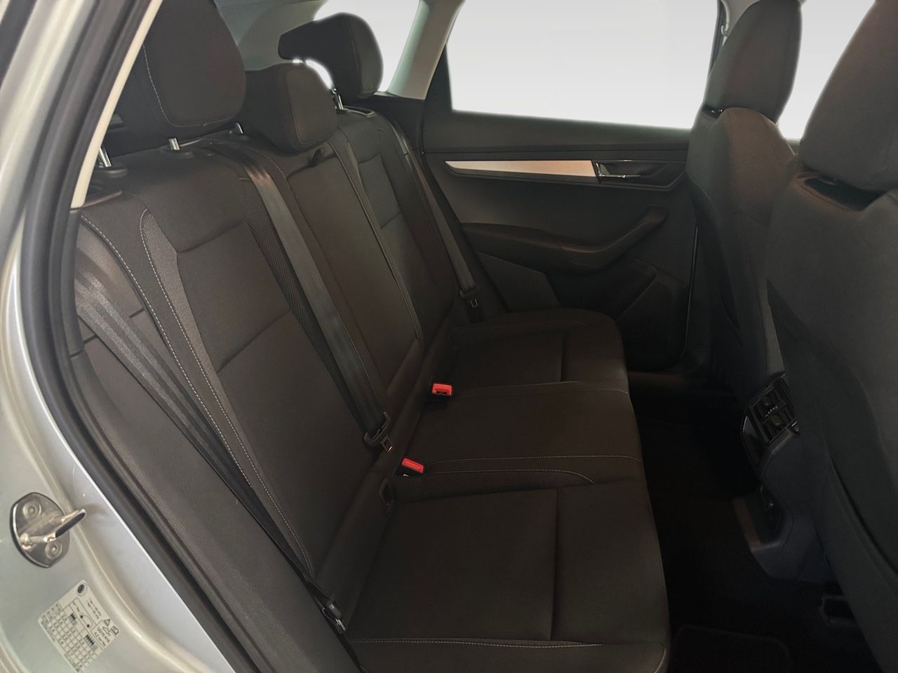 Skoda Karoq 1.5 TSI 110kW (150CV) DSG ACT Selection - foto 6