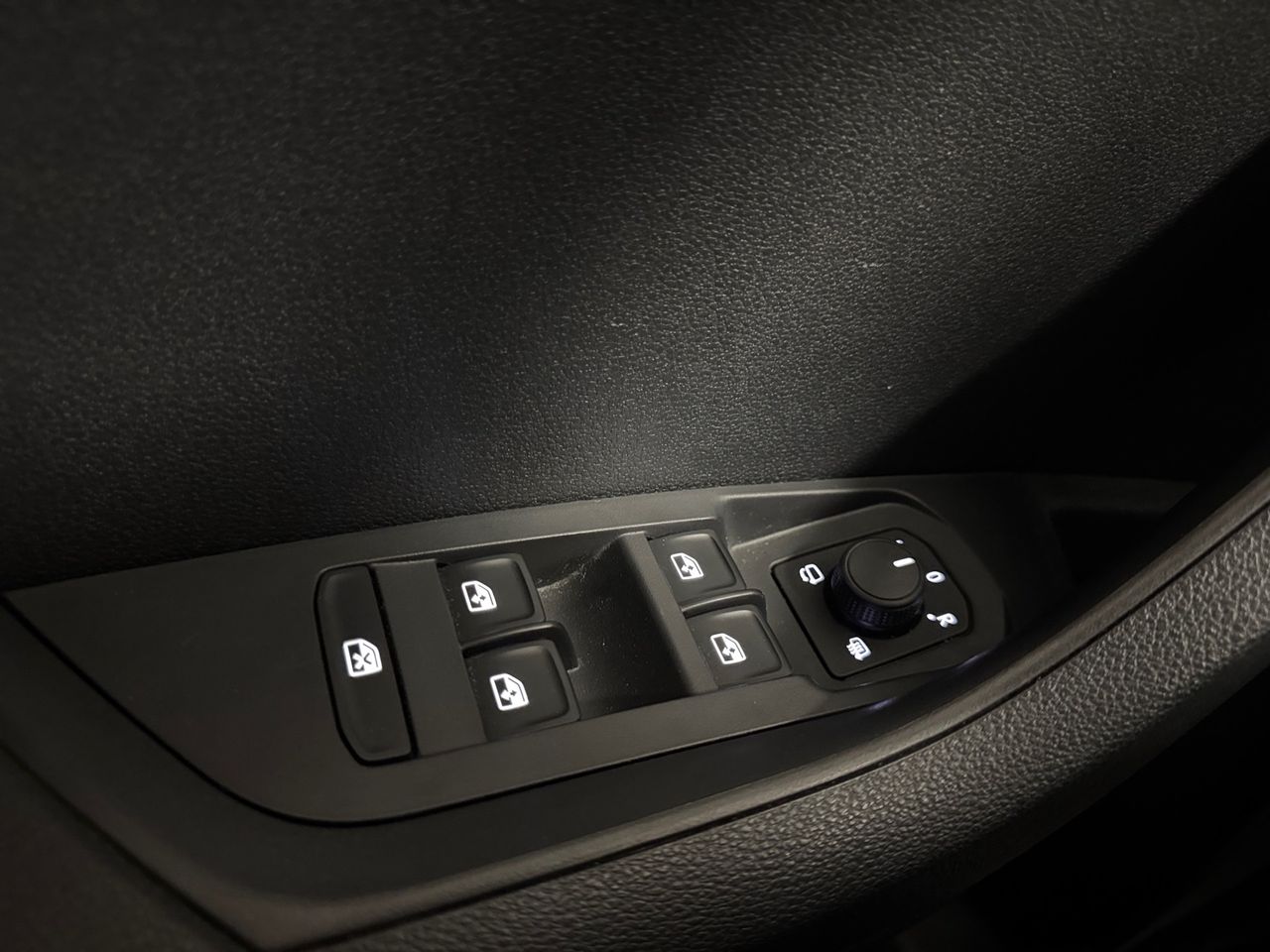 Skoda Karoq 1.5 TSI 110kW (150CV) DSG ACT Selection - foto 14