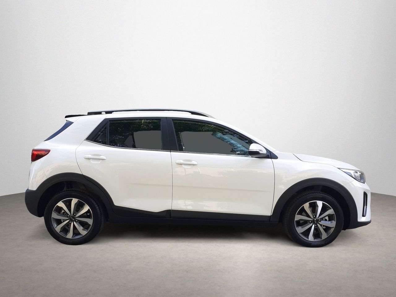 kia stonic 2024 / foto grande (3)