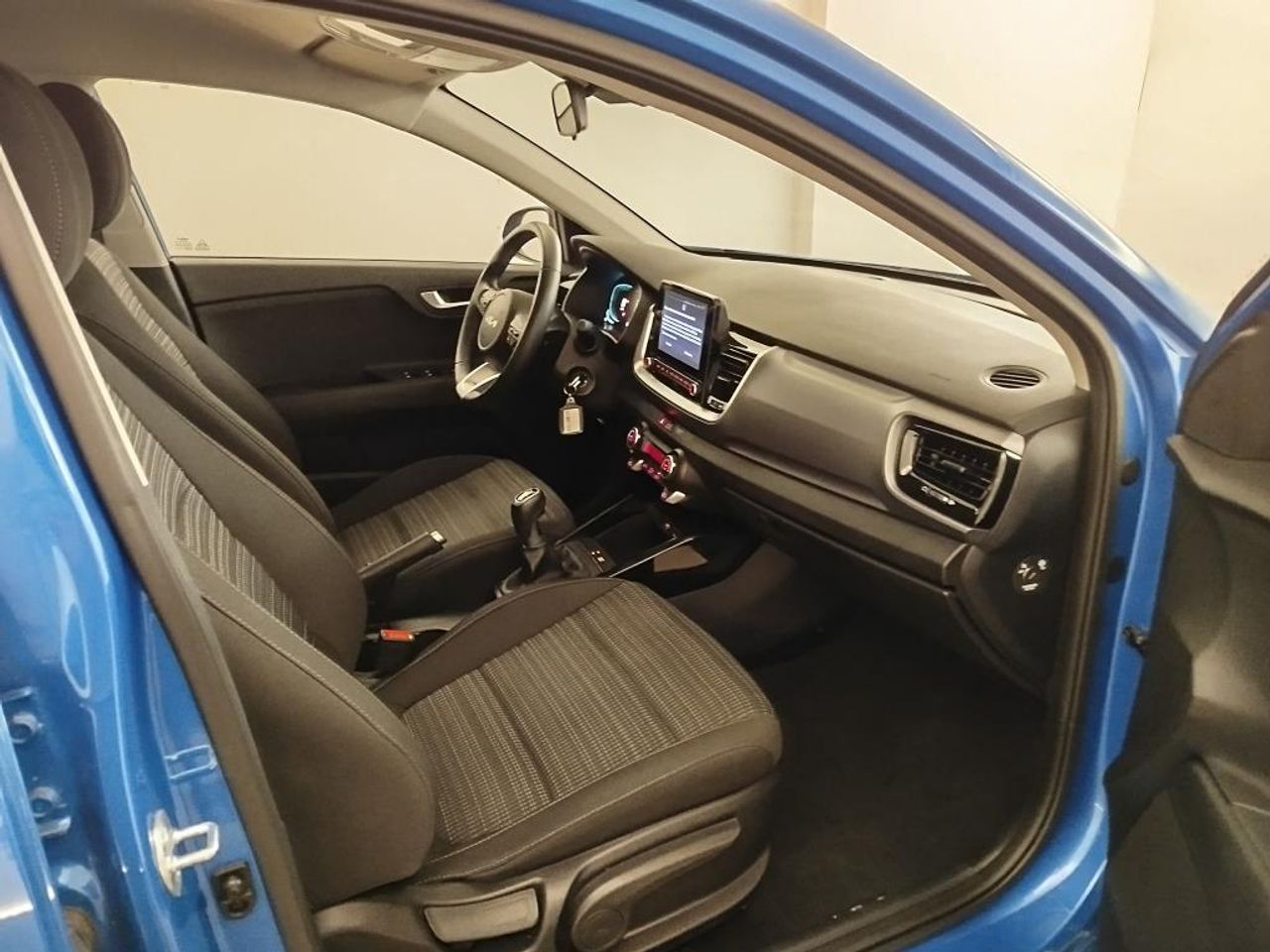 Kia Stonic 1.0 T-GDi MHEV 100CV Drive - foto 5
