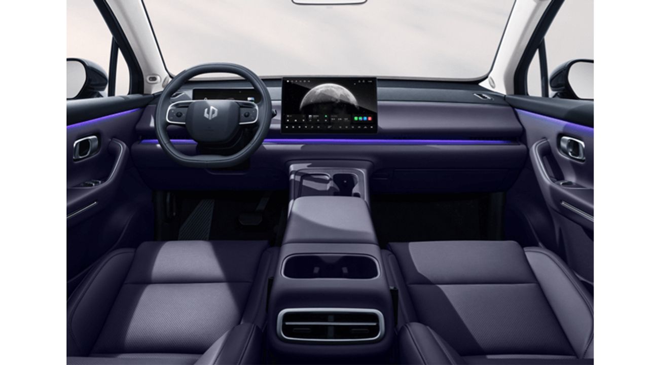 leapmotor c10 2025 / foto grande (3)
