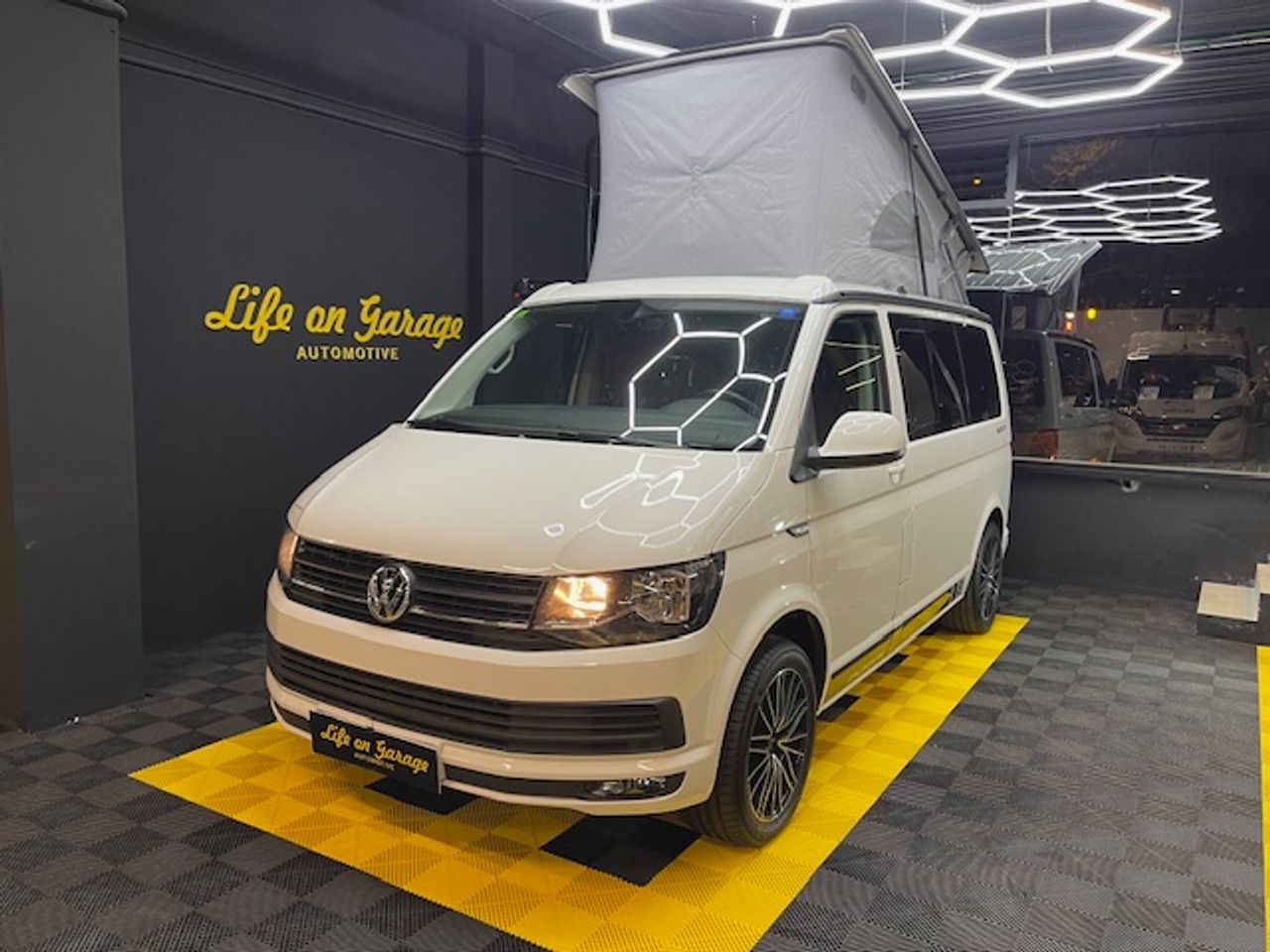 Cambio manual de 6 velocidades  de segunda mano - volkswagen california 2016 /