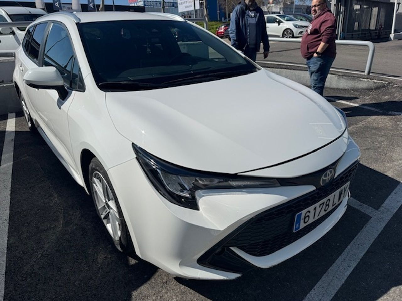 Ssangyong tivoli line  de segunda mano - toyota corolla 2022 /