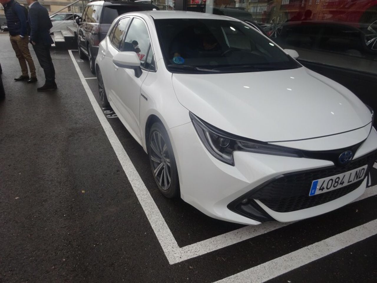Ssangyong tivoli line  de segunda mano - toyota corolla 2021 /