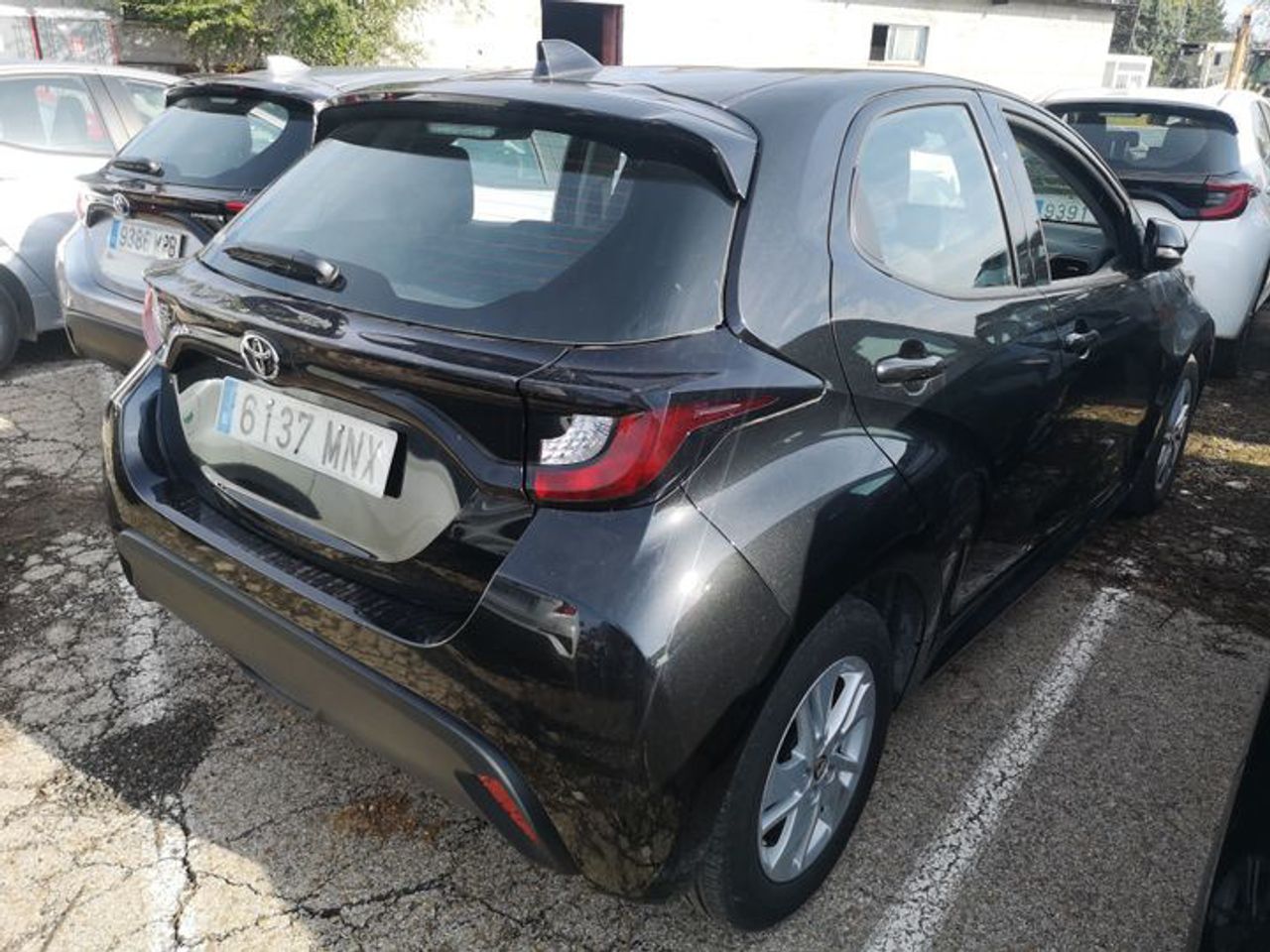 toyota yaris 2024 / foto grande (3)