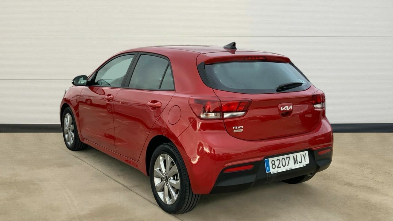 kia rio 2023 / foto grande (3)