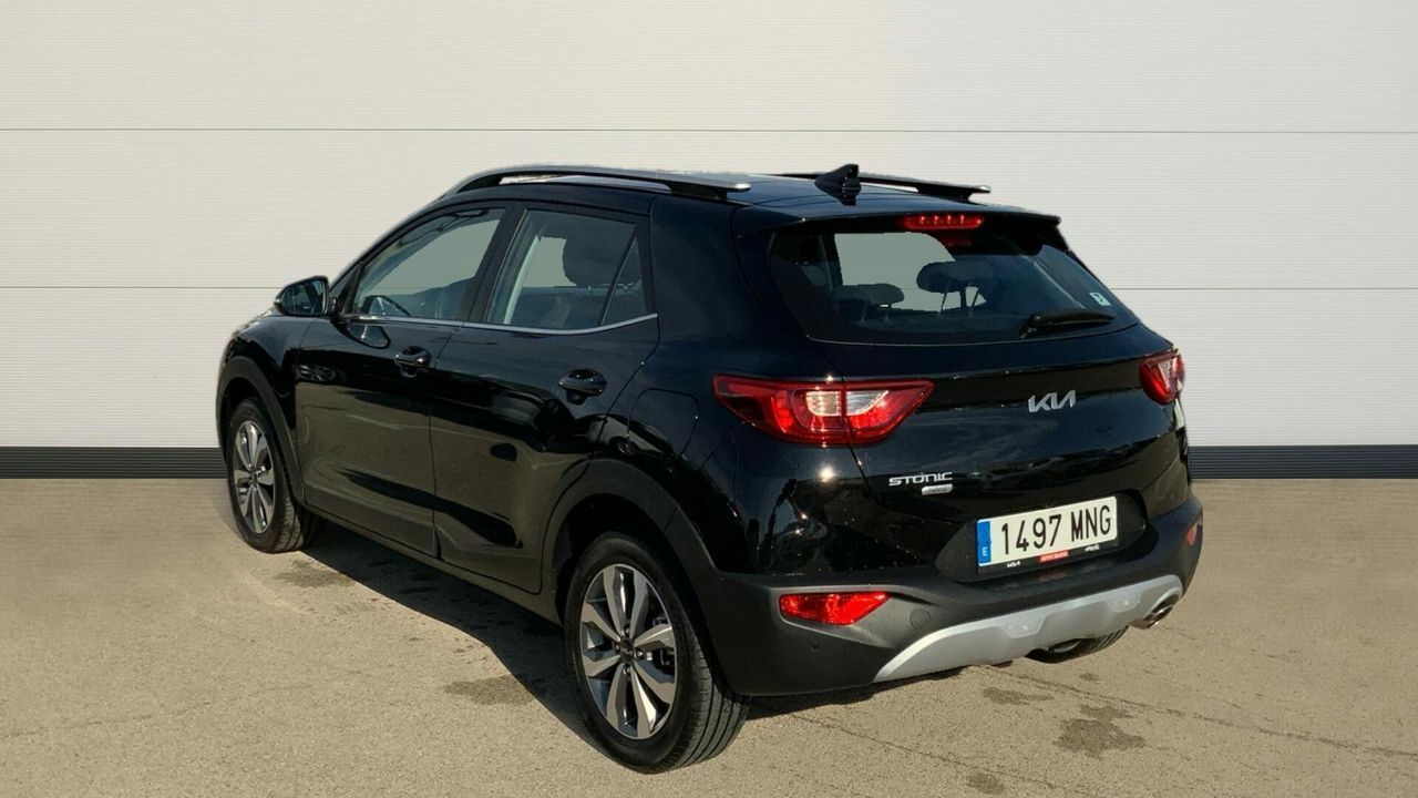kia stonic 2024 / foto grande (3)