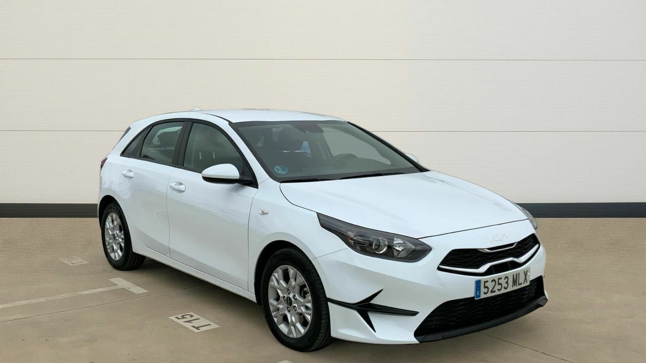 Foto kia ceed 2023 /