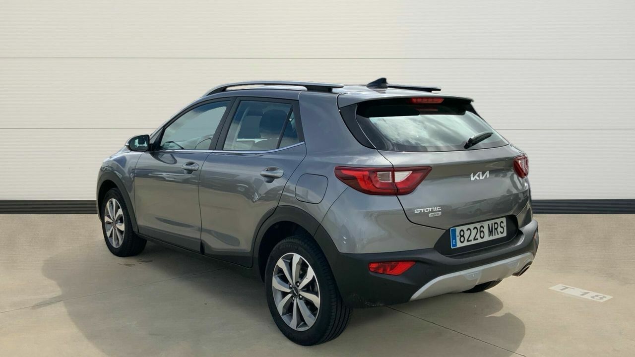 kia stonic 2024 / foto grande (3)