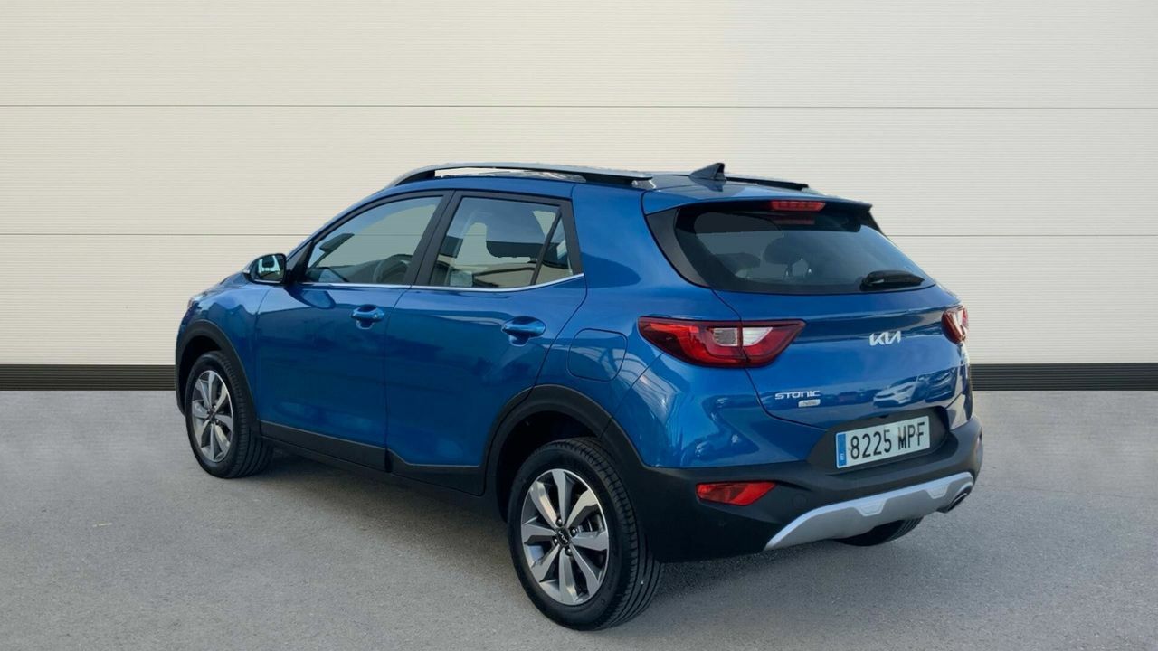 kia stonic 2024 / foto grande (3)