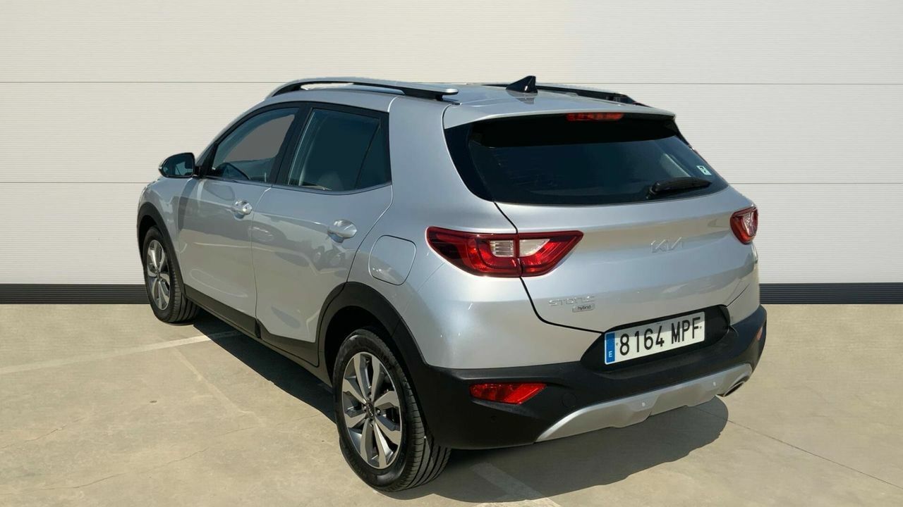 kia stonic 2024 / foto grande (3)