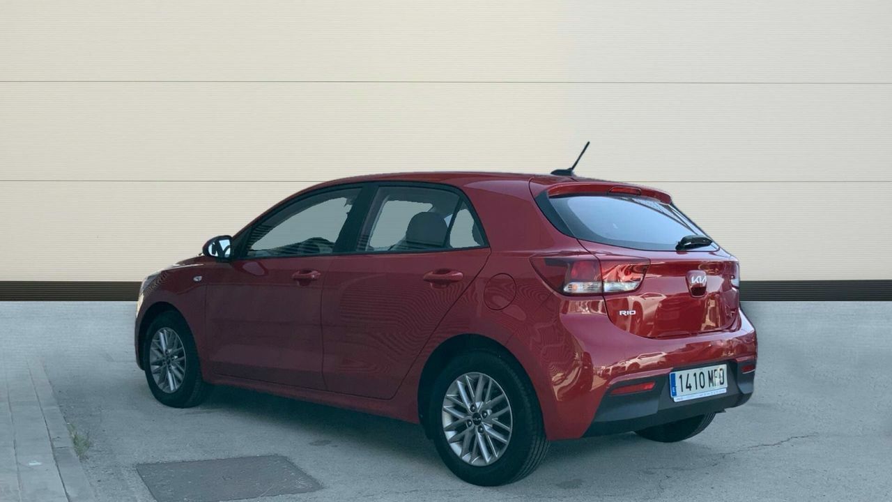 kia rio 2023 / foto grande (3)