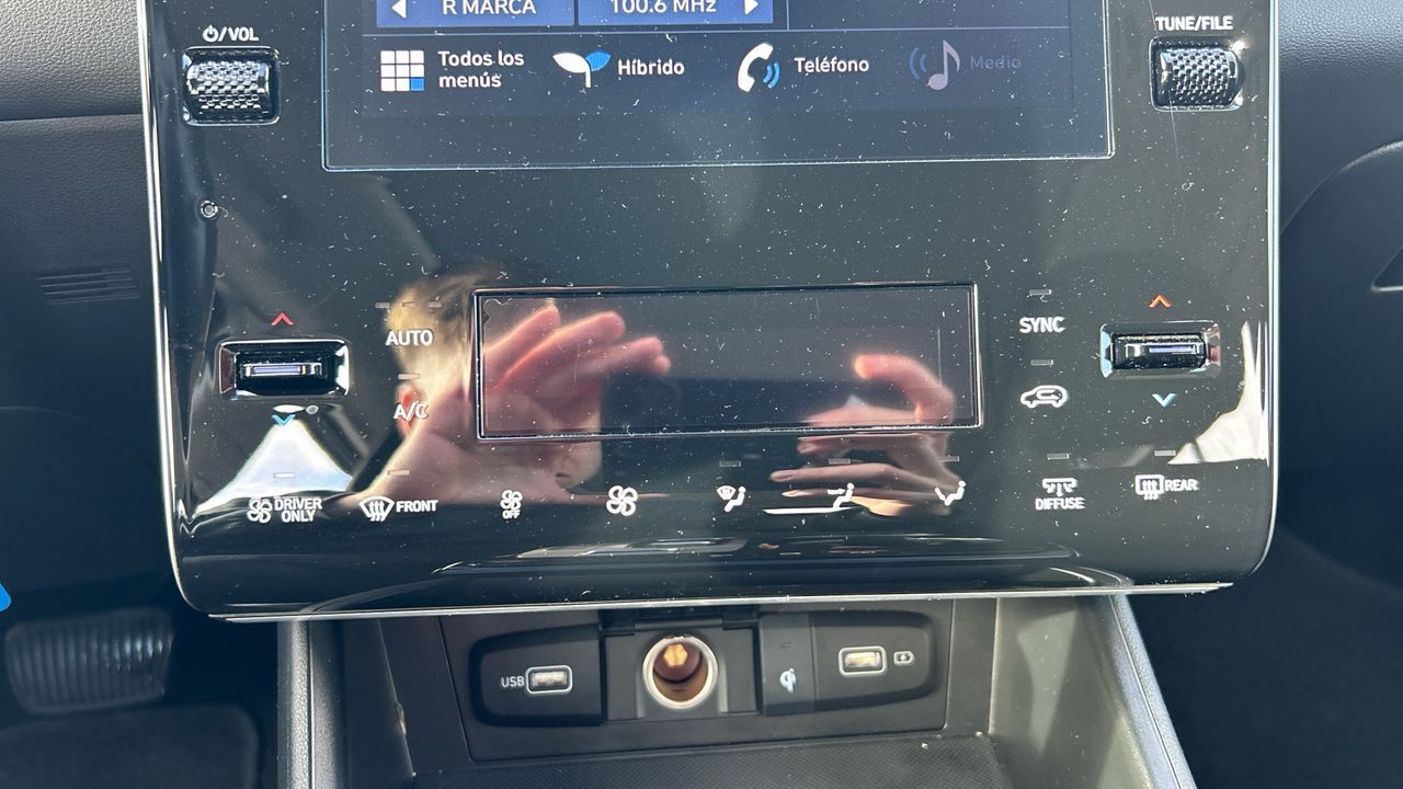 Hyundai Tucson 1.6 TGDI 169KW HEV MAXX SKY AUTO 230 5P - foto 17