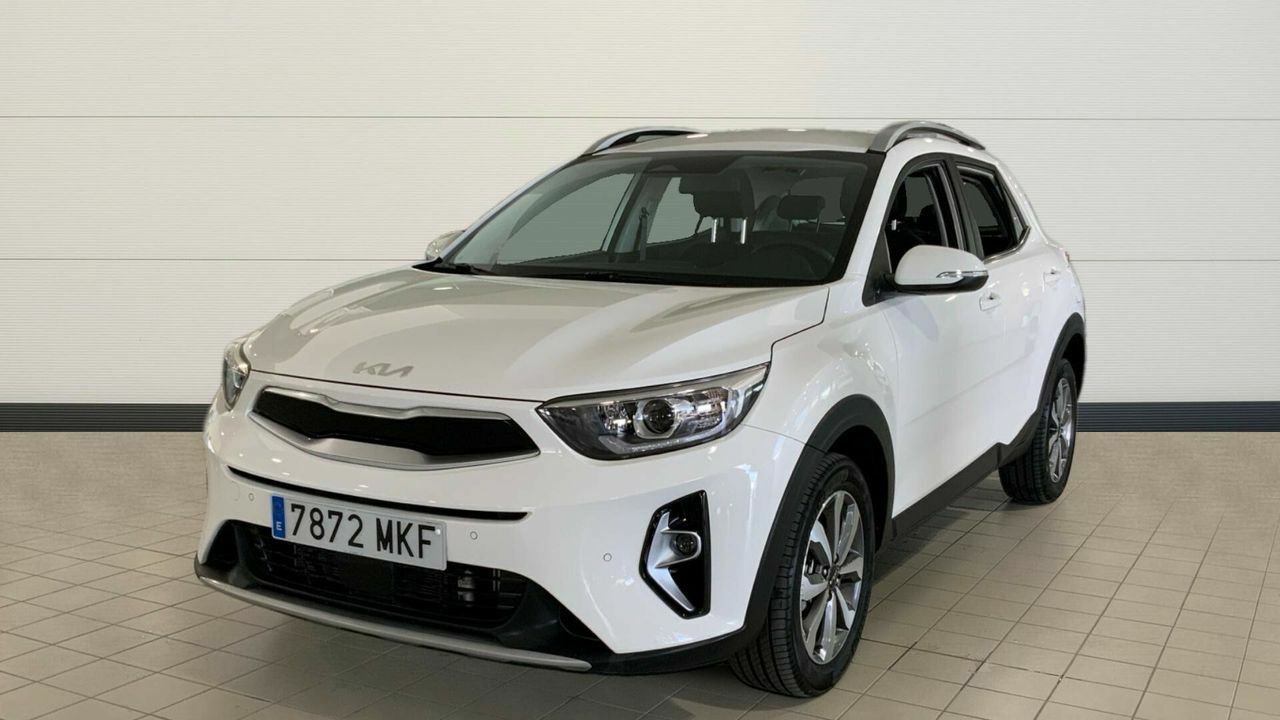 kia stonic 2023 / foto grande (2)