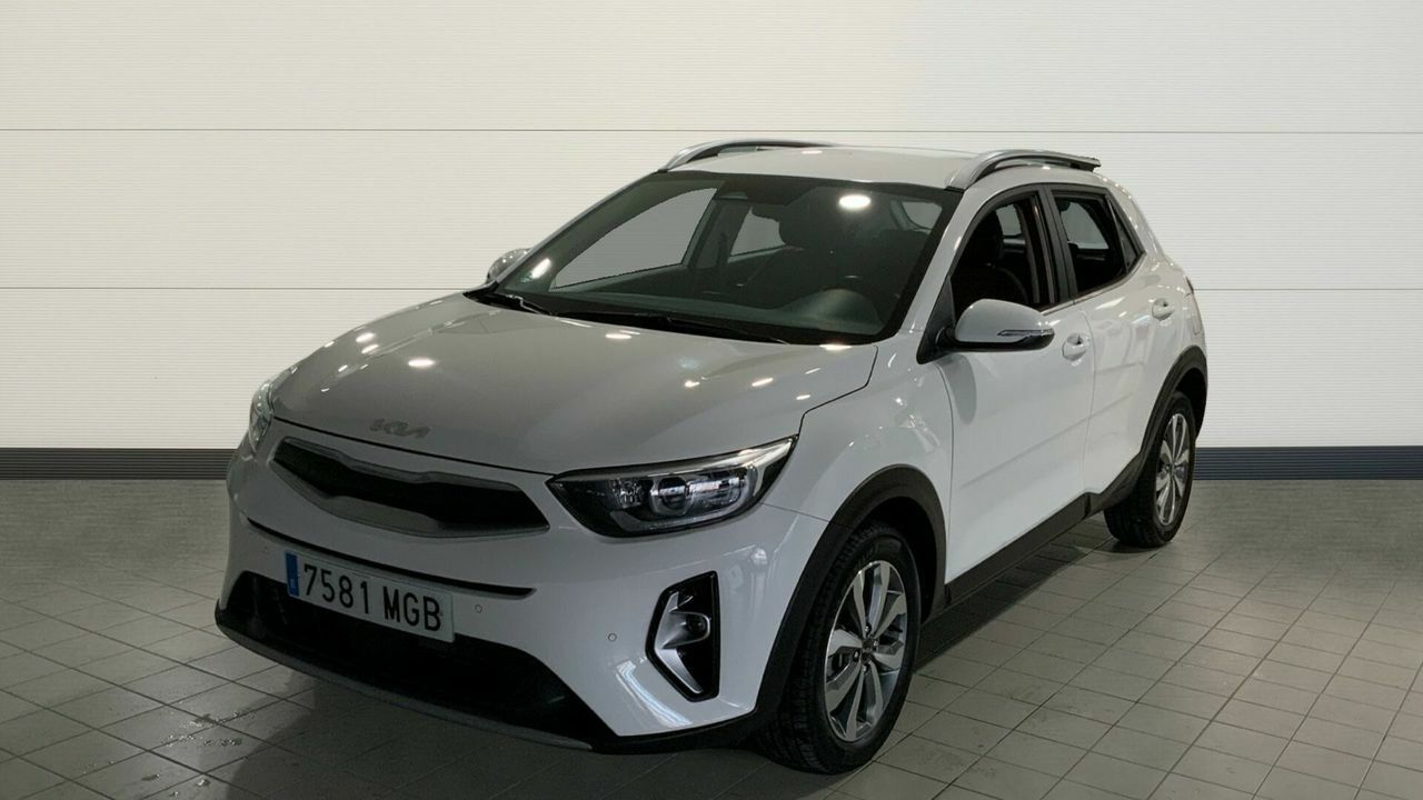 kia stonic 2023 / foto grande (2)