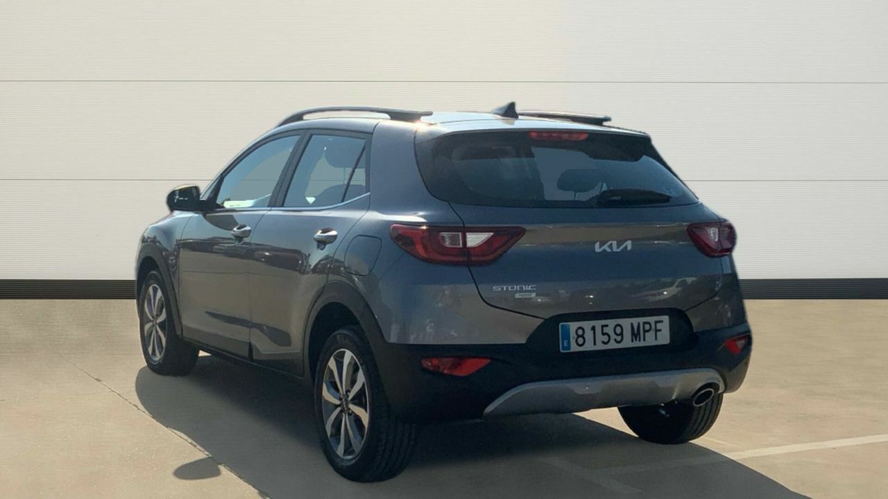 kia stonic 2024 / foto grande (3)