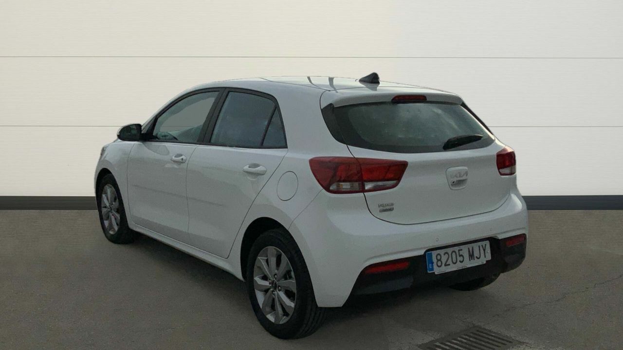 kia rio 2023 / foto grande (3)