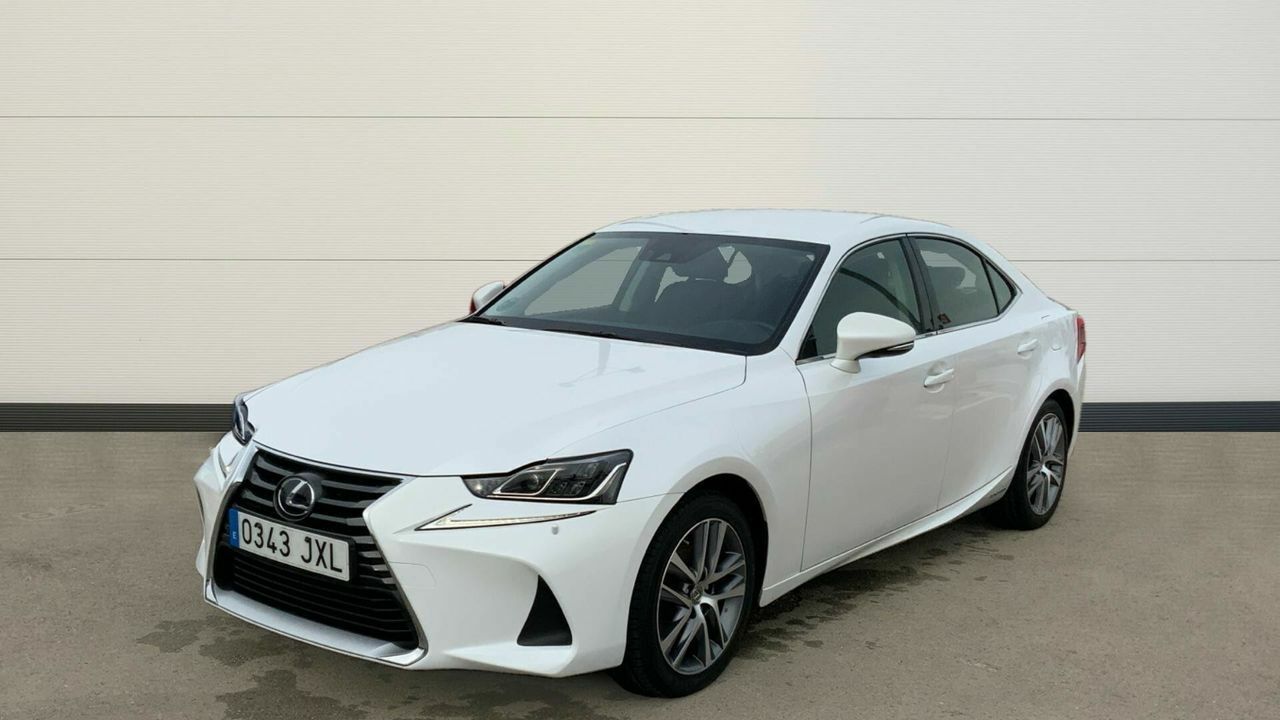 lexus is 2017 / foto grande (2)