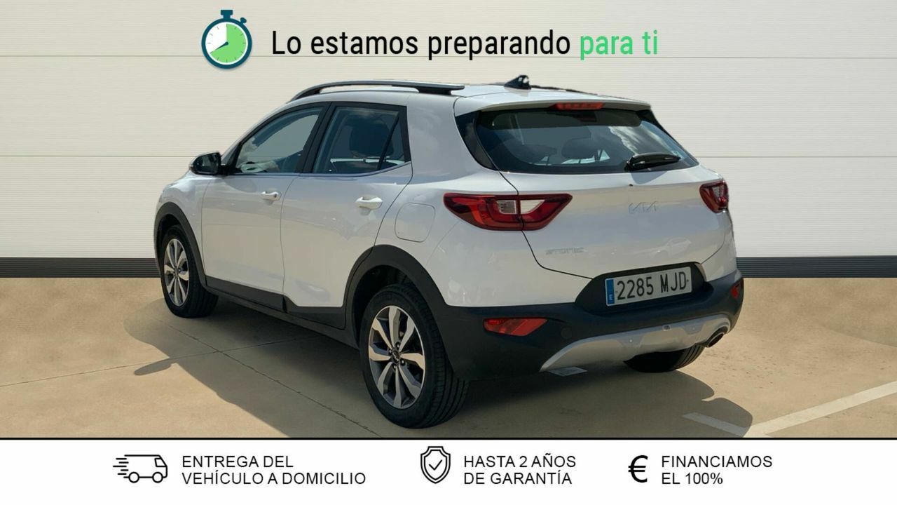kia stonic 2023 / foto grande (2)