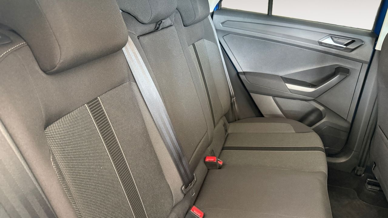 Volkswagen T-Roc "MáS" DARK 1.0 TSI 85 KW (115 CV) 6 VEL. - foto 14