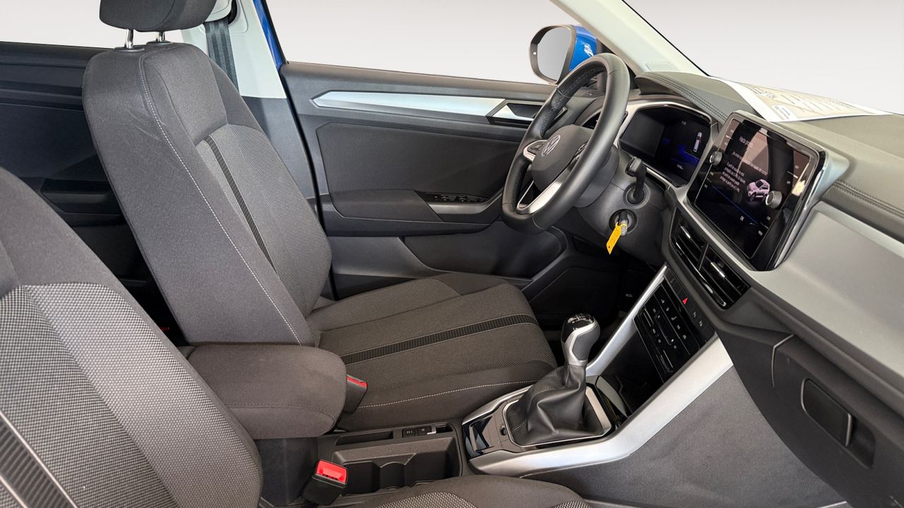 Volkswagen T-Roc "MáS" DARK 1.0 TSI 85 KW (115 CV) 6 VEL. - foto 12