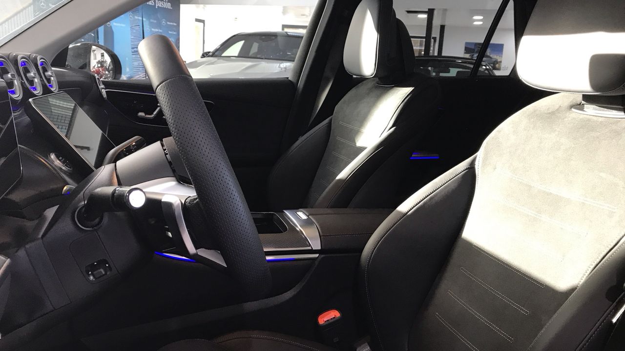 Mercedes GLC -CLASS GLC 200 4MATIC AMG LINE - foto 12