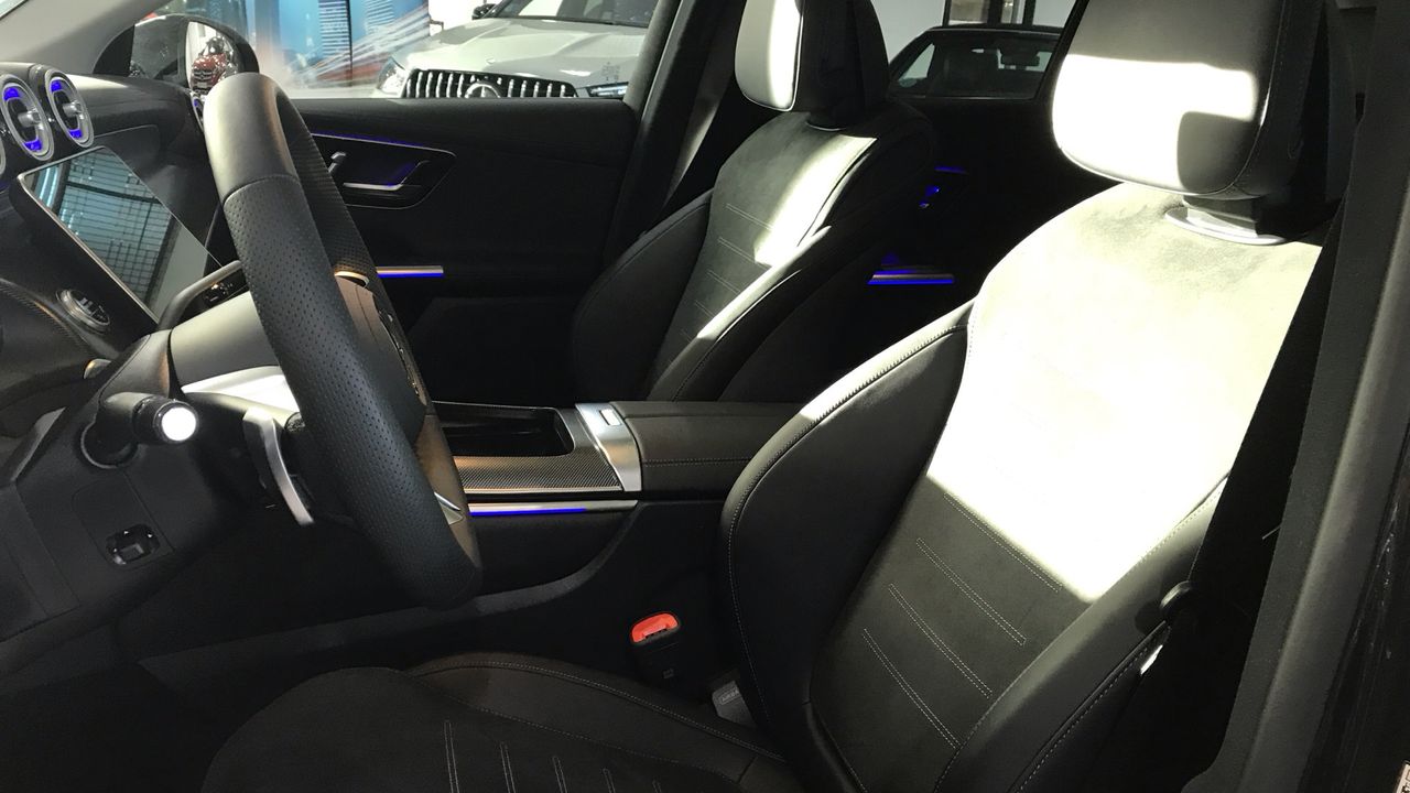 Mercedes GLC -CLASS GLC 200 4MATIC AMG LINE - foto 7