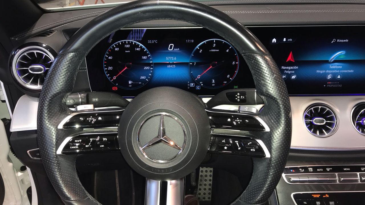 Mercedes Clase E E 220 D CABRIO AMG LINE - foto 9