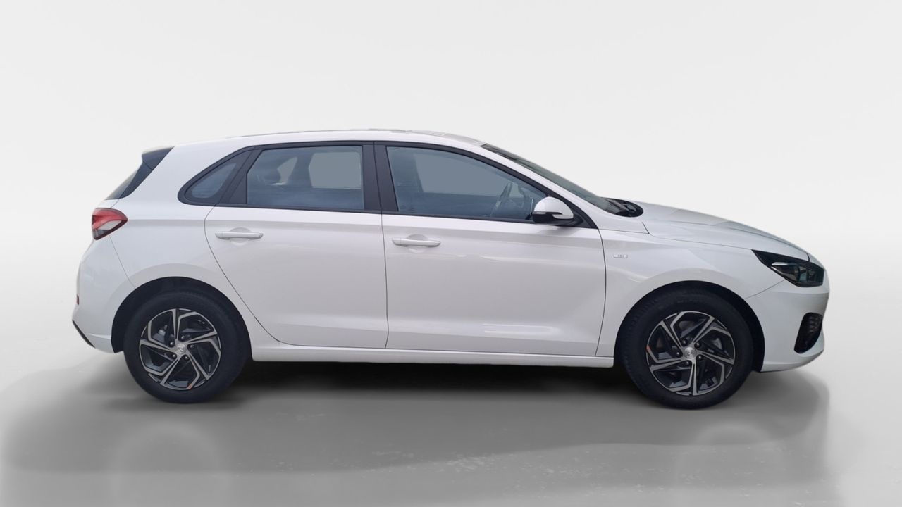 Hyundai i30 BERLINA CON PORTON 1.0 TGDI 48V KLASS 120 5P - foto 13
